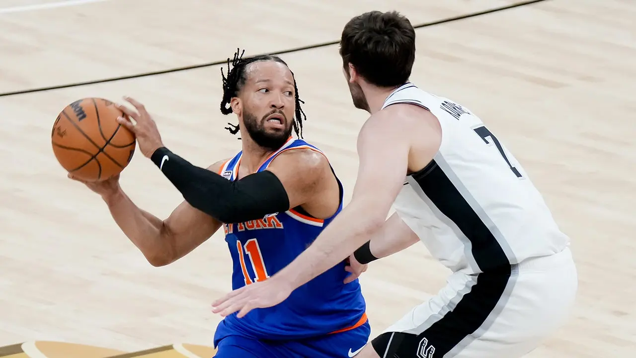 Jalen Brunson leads Knicks to NBA title