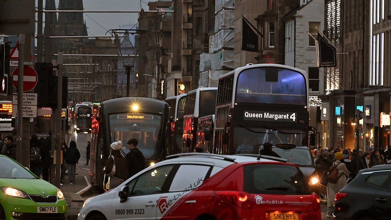 Suspect Arrested After Anti‑Muslim Attacks in Edinburgh