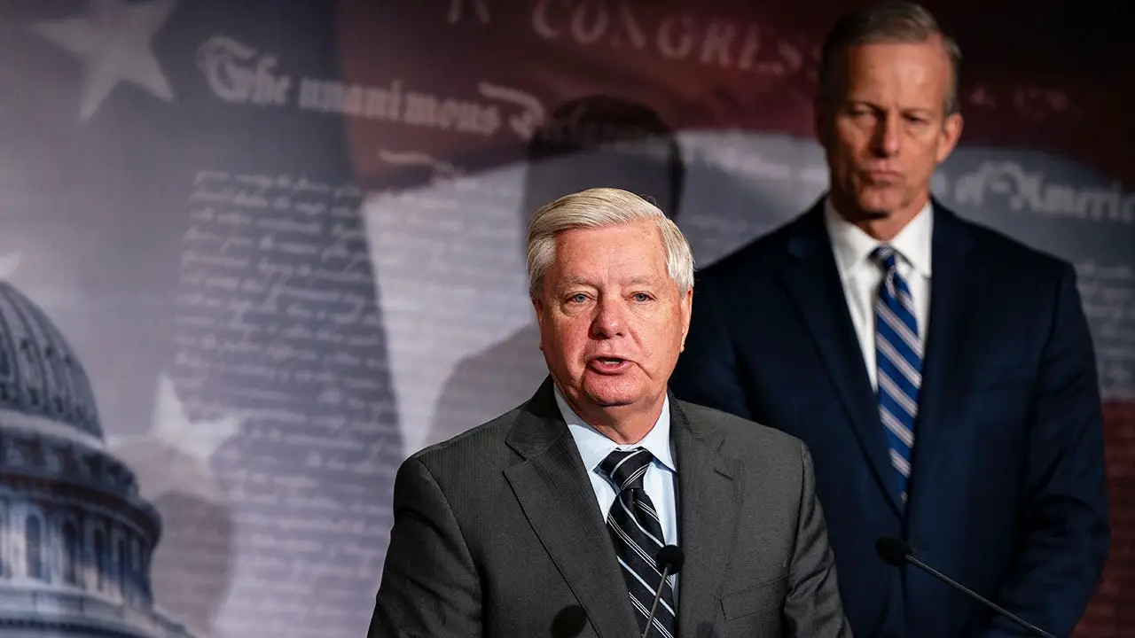 Thune Honors Lindsey Graham in Senate Tribute